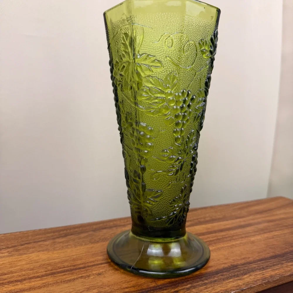 Indiana Glass Harvest Grape Olive Green Vintage Pedestal Vase 10 Inch Heptagon